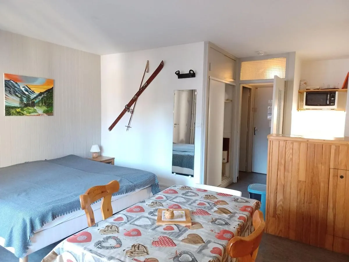 Apartment Studio Cosy Pour 2 Au Centre De Brides-Les-Bains, Proche Thermes Et Telecabine - Fr-1-512-107 France